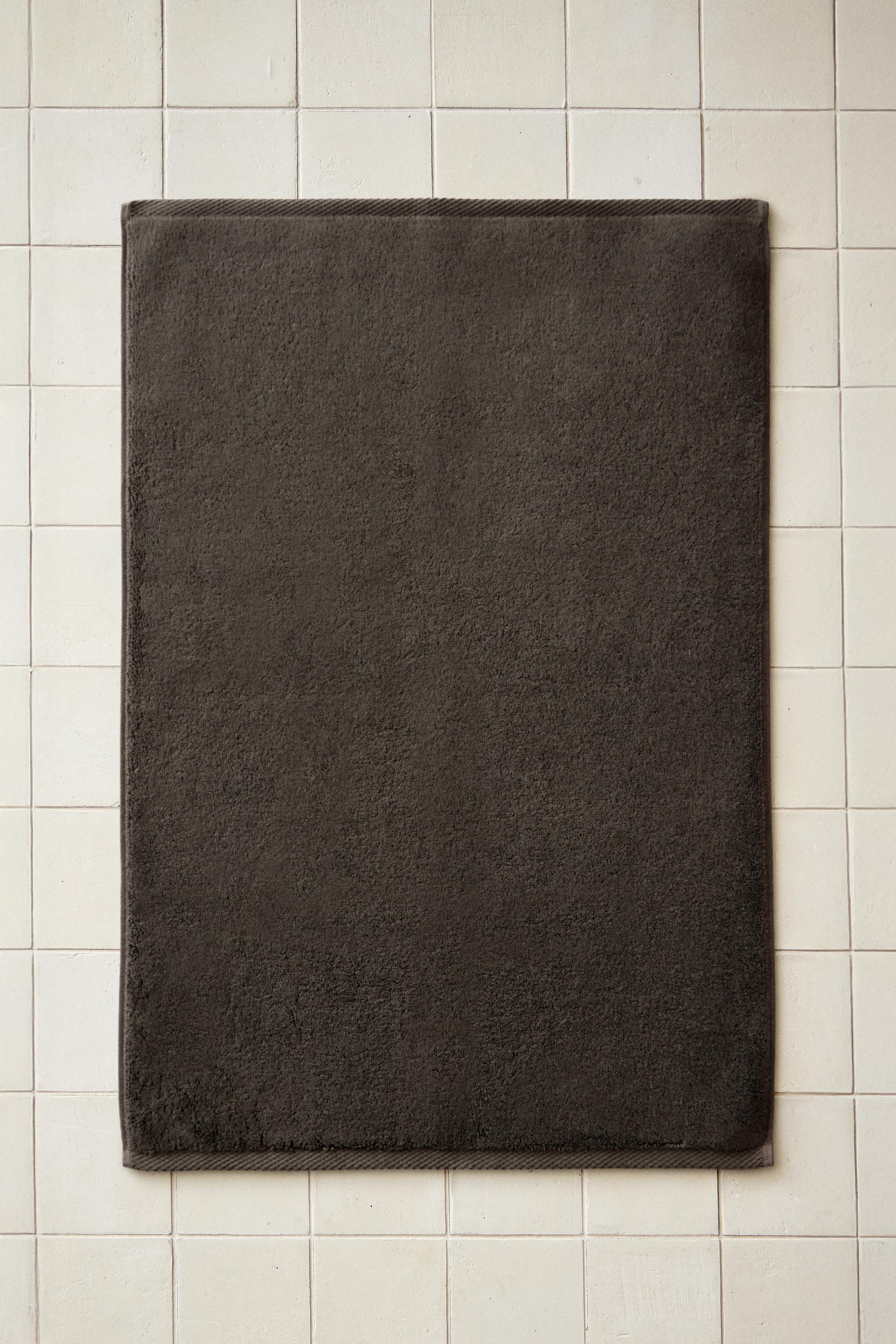EXTRA SOFT BATH MAT